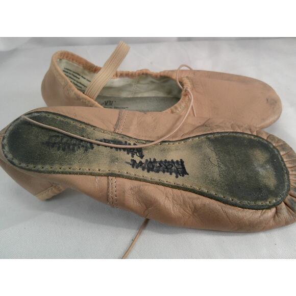 Dance Ballet Shoes ABT Big Kid 2M Leather Single Strap Full Sole - Picture 2 of 2